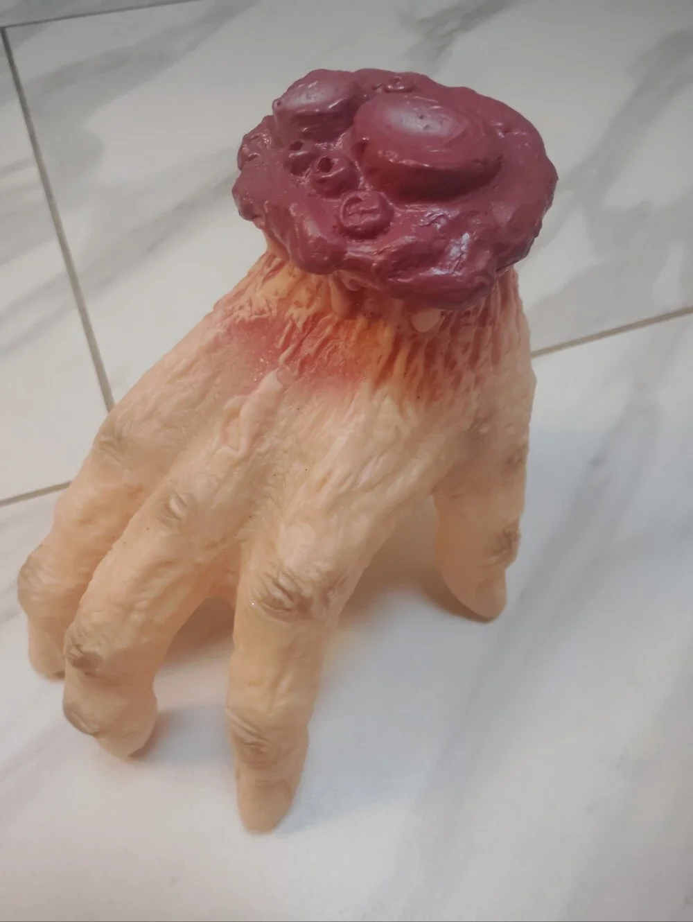 HALLOWEEN Animated WALKING Haunted HAND 7